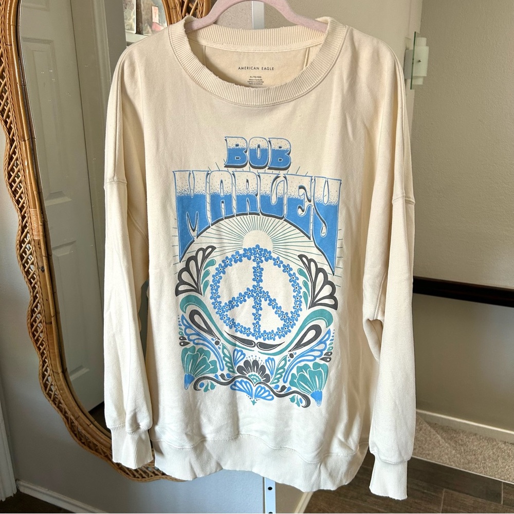American Eagle / Bob Marley Peace Sign Beige Sweatshirt Sweater - Picture 3 of 6